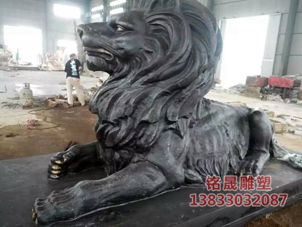 銅雕獅子